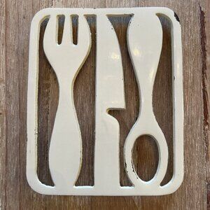 MCM TRIVET Fork Knife And Spoon Cream Enamel Cast Metal Vintage Retro Farmhouse